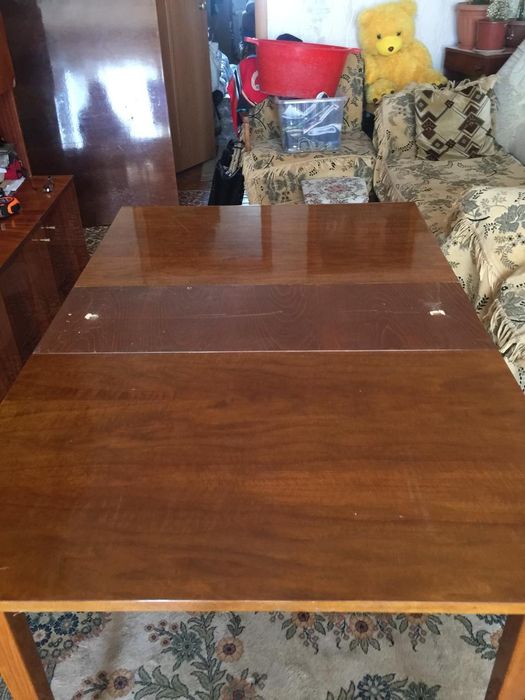Продаётся; СТОЛ полированный