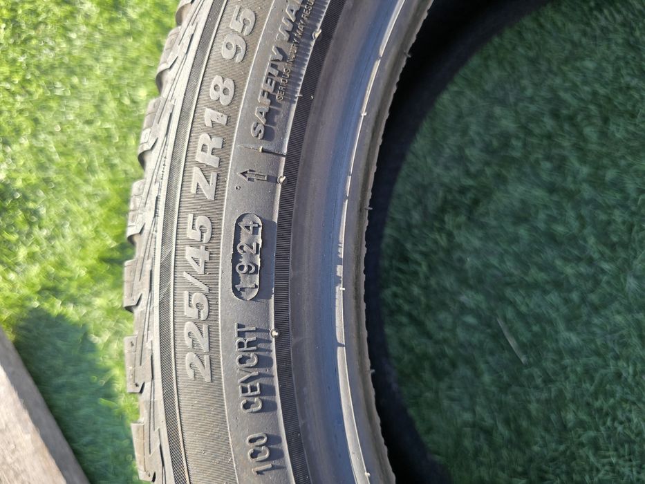 225 45 18 kumho iarna