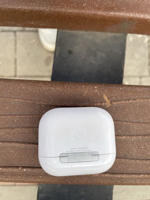 AirPods 3 Б/У Чехол в подарок