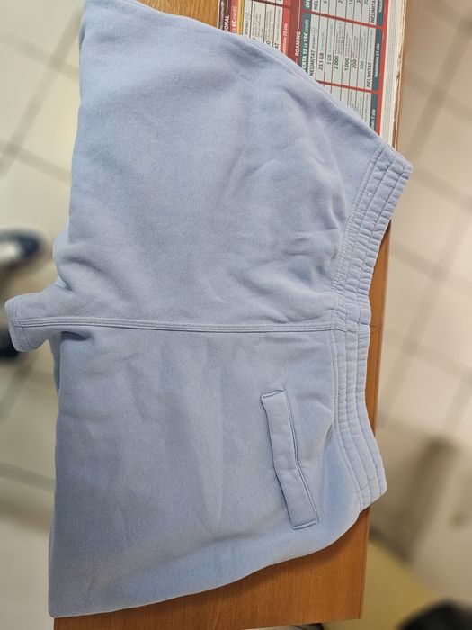 Vind Pantaloni Nike xl noi groși