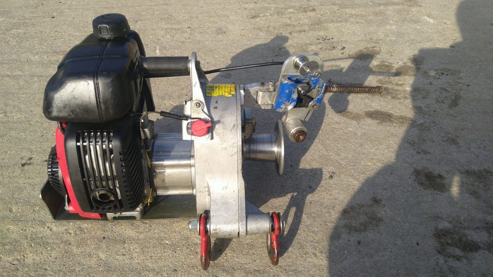 Troliu portabil Portable Winch PCH 1000
