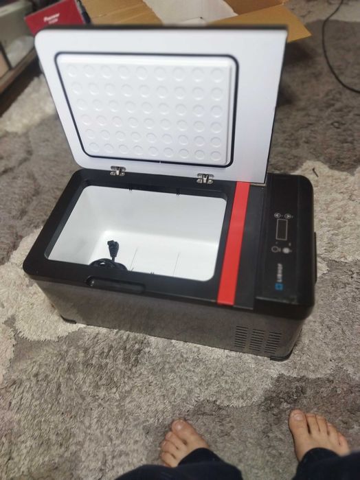 Холодильник в машину libhof 18