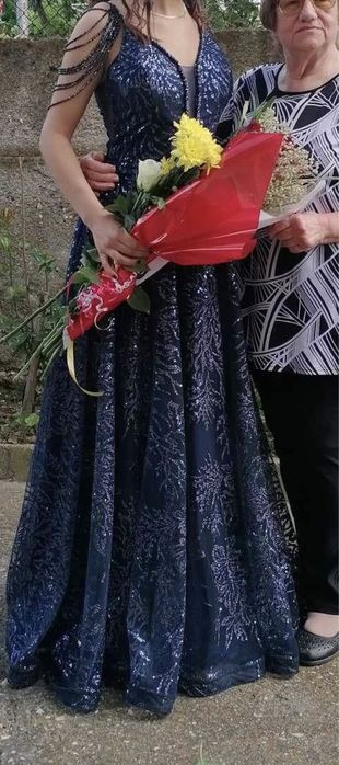 Бална рокля