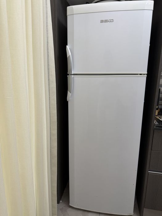 Холодильнькик Beko