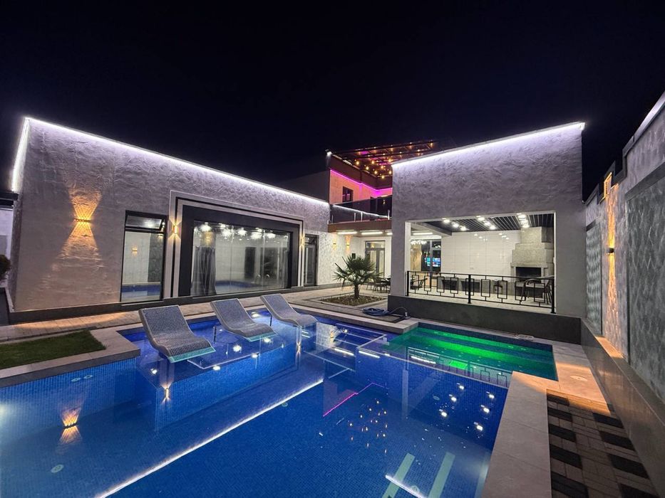 Mushukni orqadan yalash