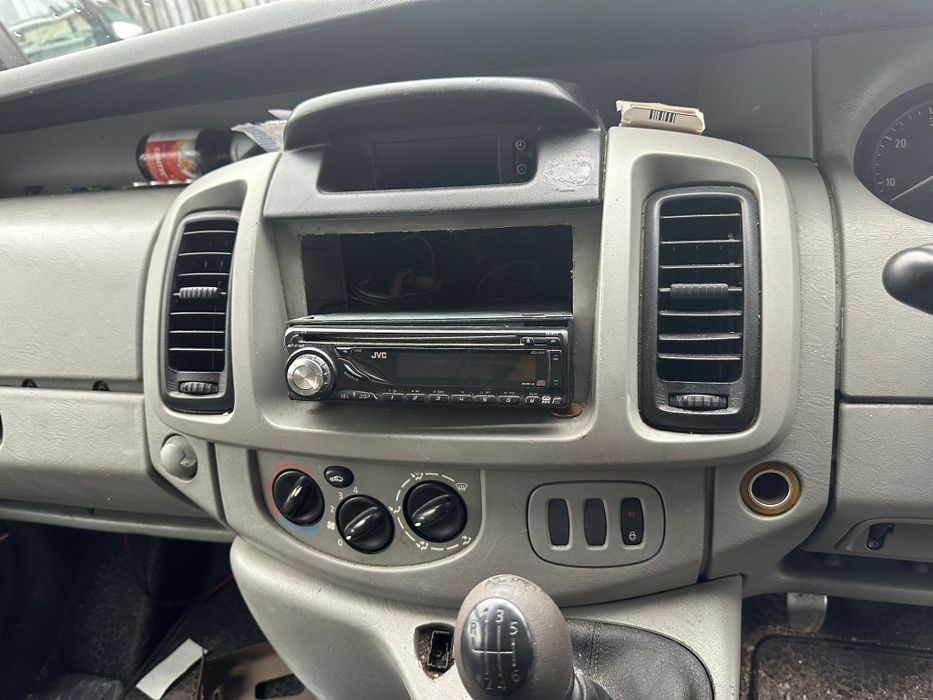 Opel Vivaro 1.9dti НА ЧАСТИ