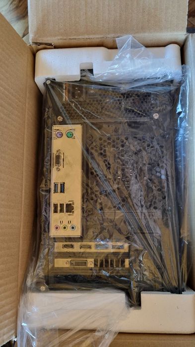 Геймърска конфигурация Intel I7 6700 , RX580 8GB , 16GB рам