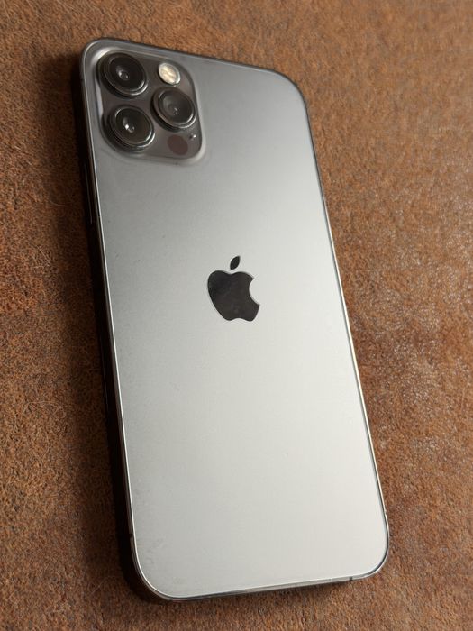 iPhone 12 pro 256гб