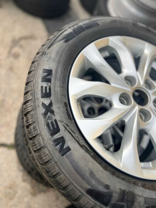 Летни гуми 215 60 16 Continental две от гумите са 0524 DOT 0622