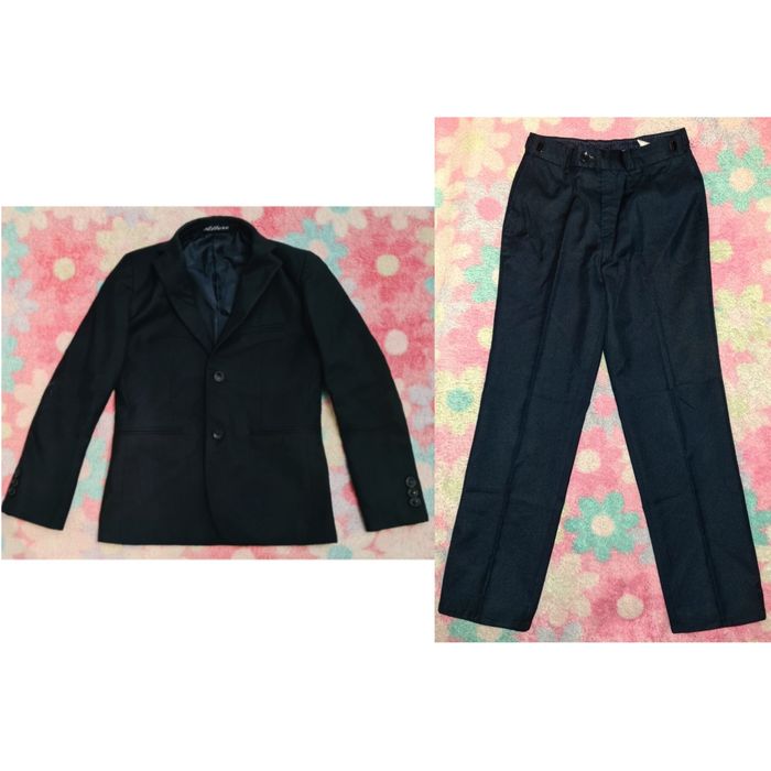 Костюм школьный на мальчика в отличном состоянии Турция