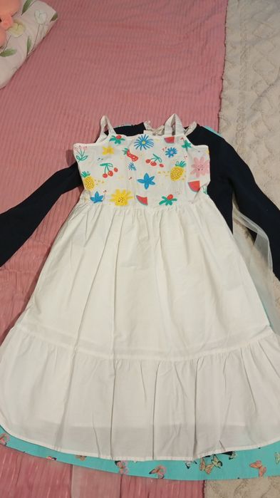 Подам платья рост 130-140