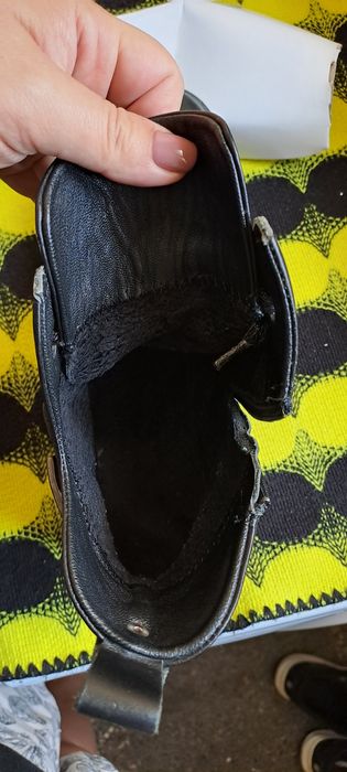 Обувки-истинска кожа 20лв 39ти номер