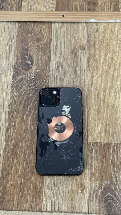 iPhone 13 256 ГБ, рабочий