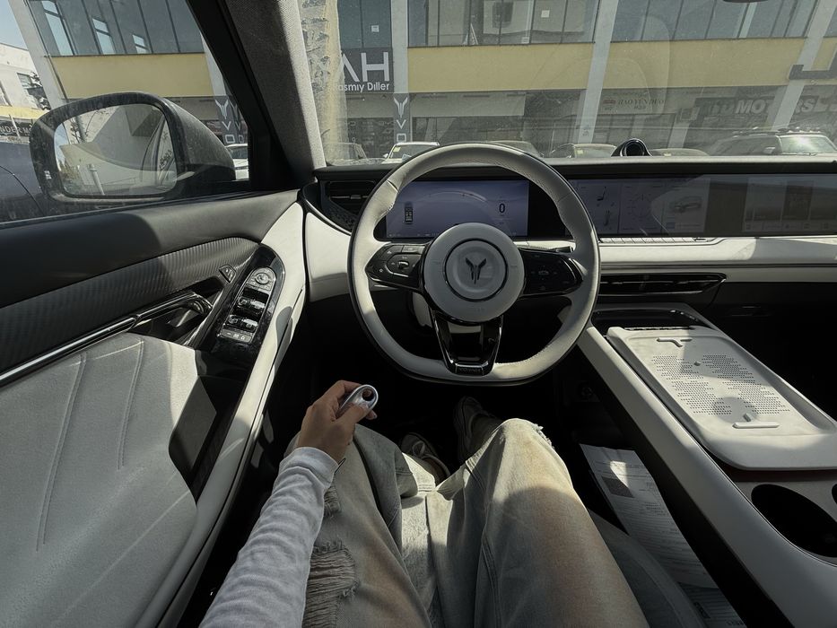 Voyah FREE Apollo Tech 4WD  (hybrid) 318