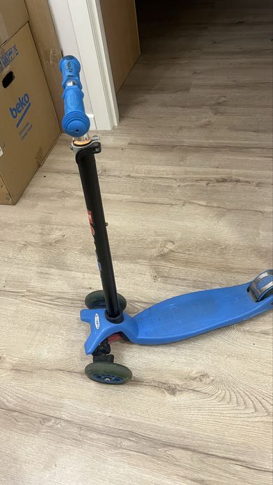 Продам детский самокат