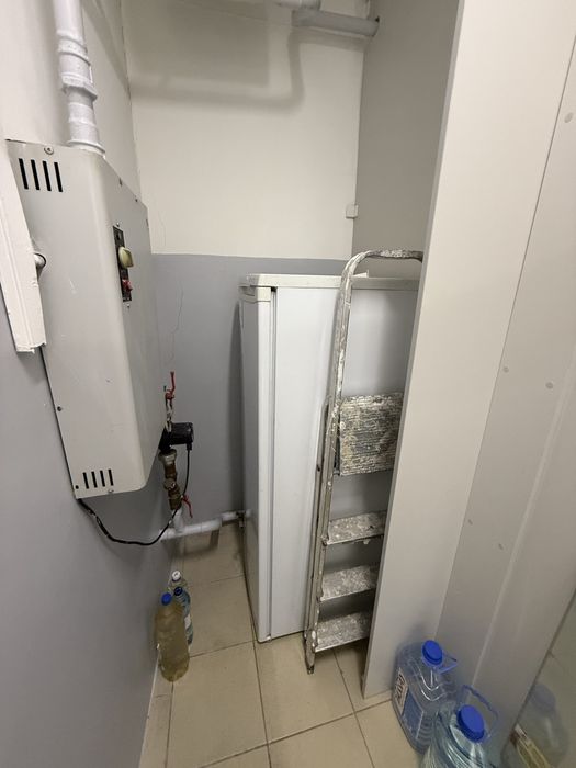 Продам фармацевтический холодильник