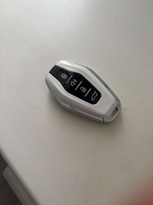 Ключ- брелок  jetour x70