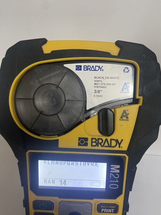Aparat etichetare Imprimanta Brady M210