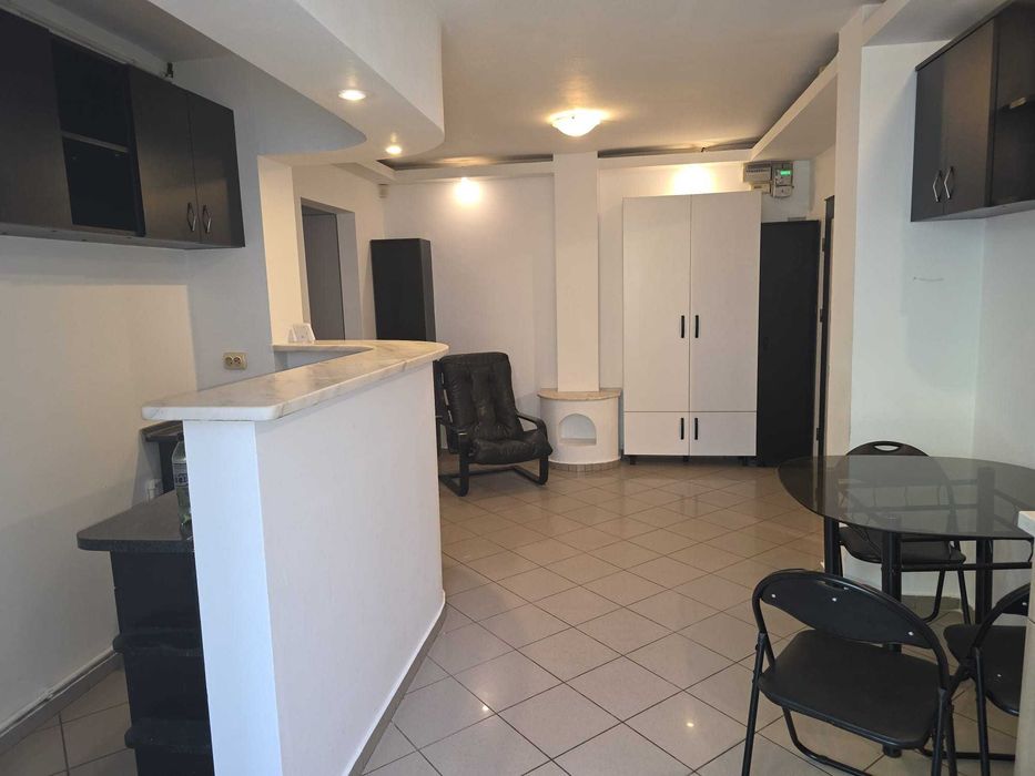 Apartament vu 3 camere foarte spatios in Exercitiu langa liceul Dinu Lipatti