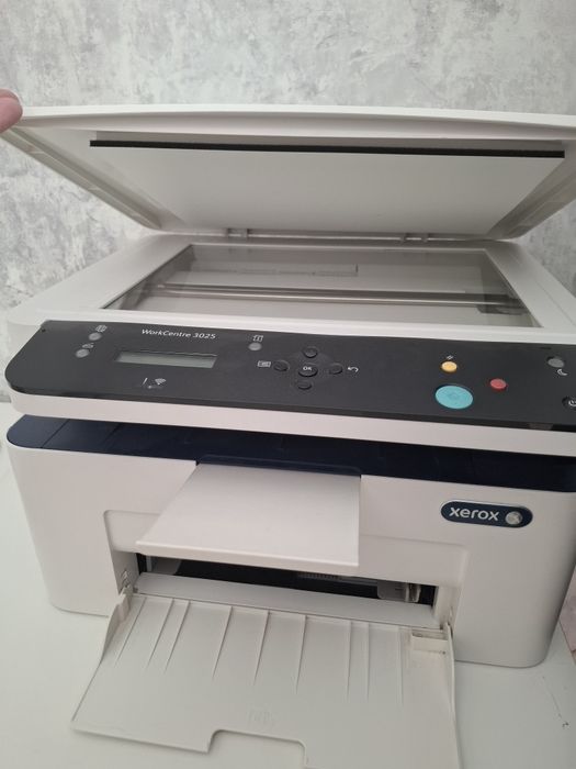 Продам принтер Xerox