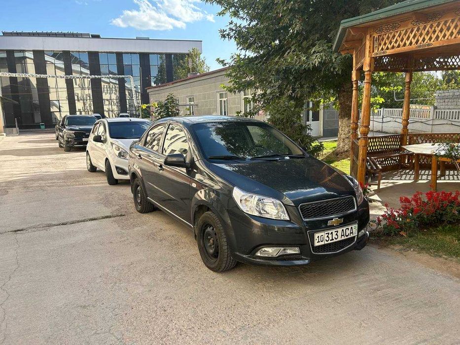 Nexia 3 SOTILADI  mexanika 2021-yil  53000 yurgan xolati a'lo