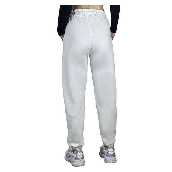 Дамски трикотажен панталон NIKE – комфорт и стил в едно!