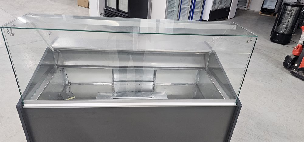 Салатна Хладилна Витрина