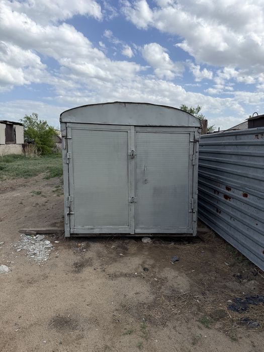 Продам металлический гараж контейнер