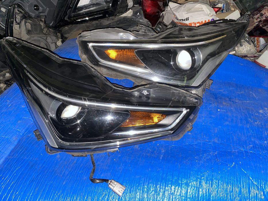 Far Toyota Aygo 2 2018 - 2021 faruri stanga dreapta lupa