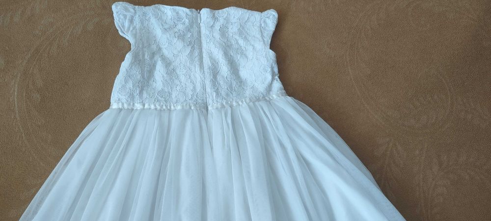 Лот стилни летни рокли за госпожица