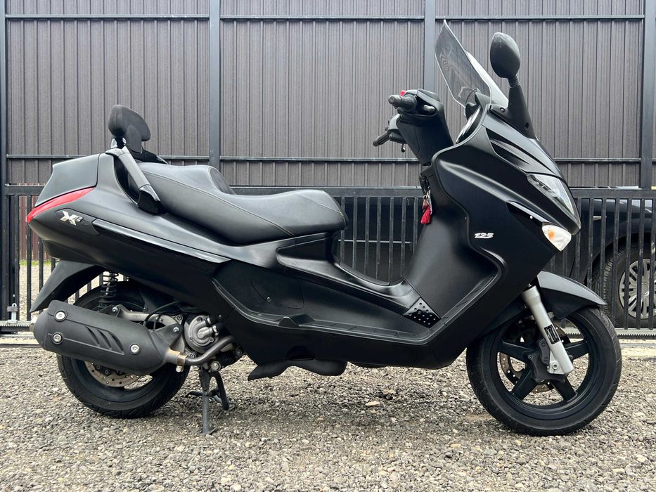 Scuter PIAGGIO X-evo 125 cc