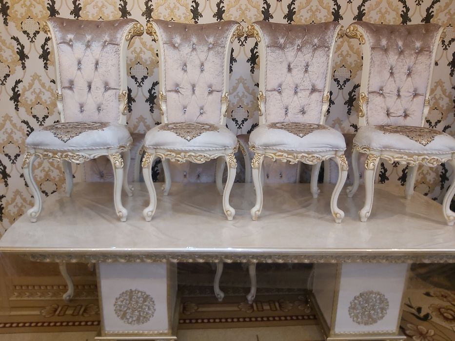 Стол стул сотилади,