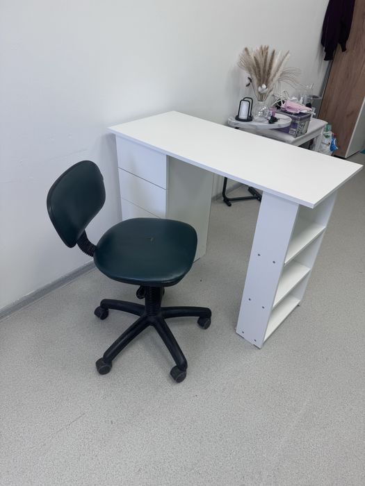 Письменный стол