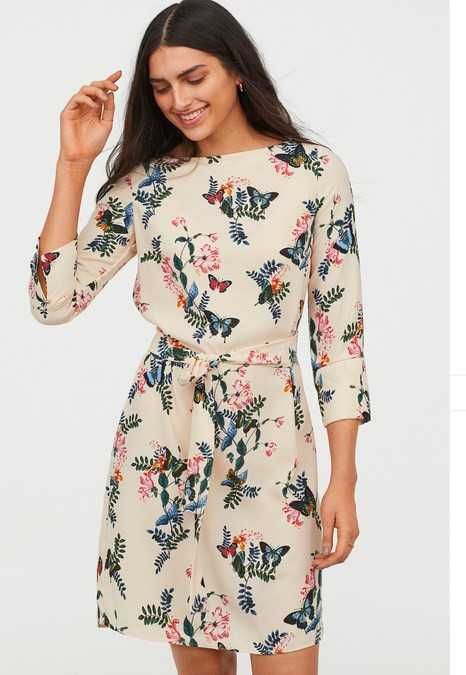 Rochie H&M crem cu imprimeu fluturi și flori – Mărimea 44