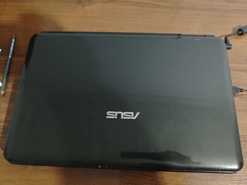 Ноутбук Asus экран 15.6