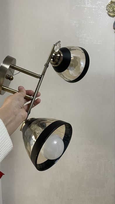 Продается новая люстра