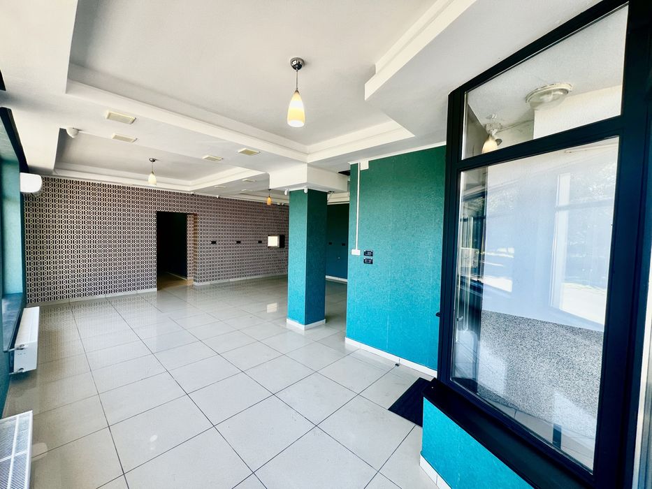 Spatiu comercial ultracentral (Polivalenta )Arad