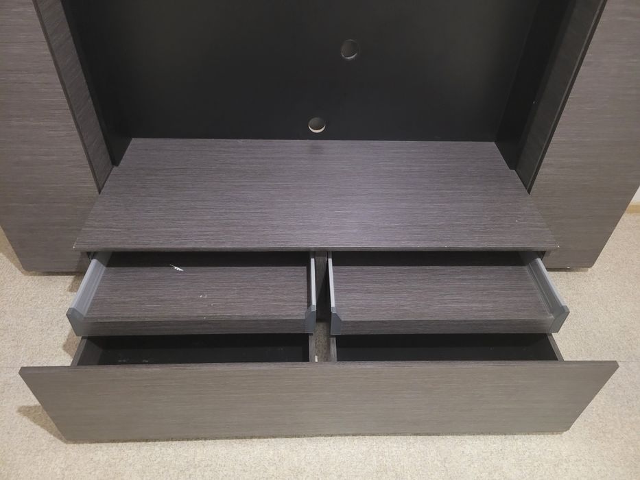 ТВ зона со шкафами