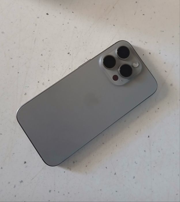 Iphone 15 pro ideal