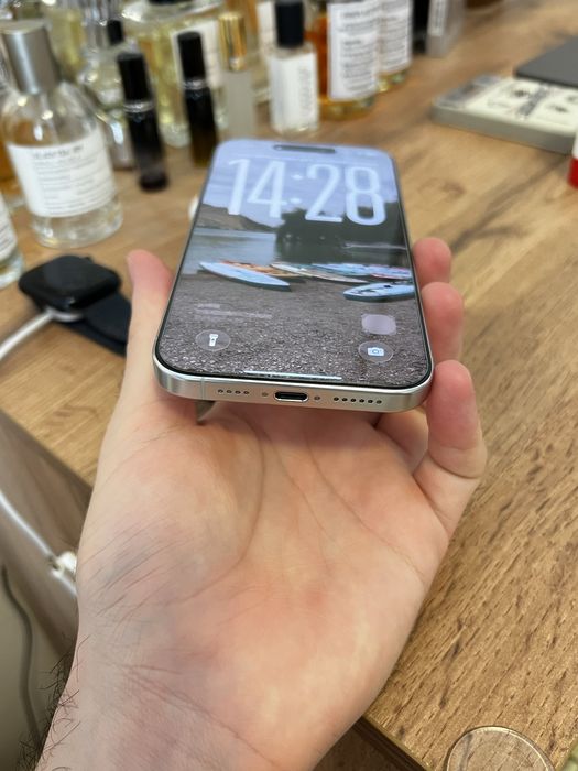 iPhone 16 Pro Max 256GB White / Белый