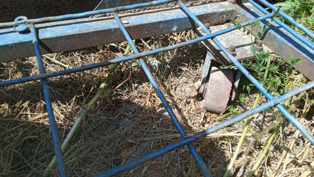 Тачка металлическая