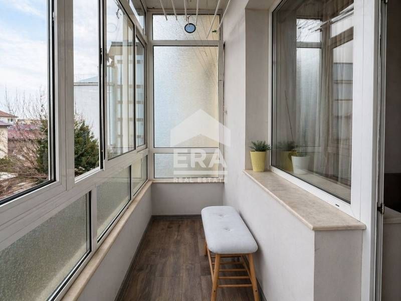 Дава се под наем Двустаен апартамент в Варна, Център - 60 кв.м за 698.19 € - Снимка #7