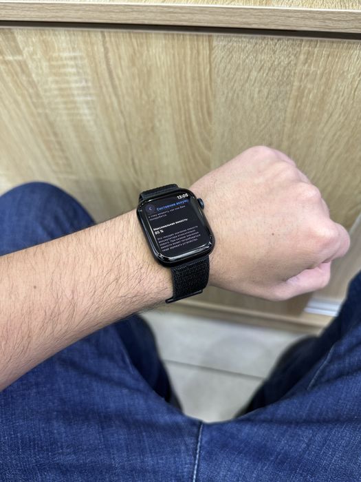 Apple watch 8/45 140$