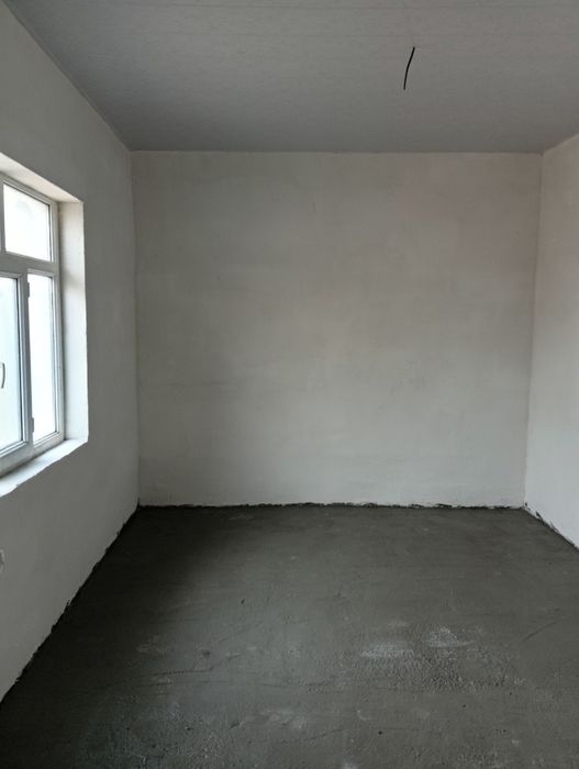 Янги курилган ховли