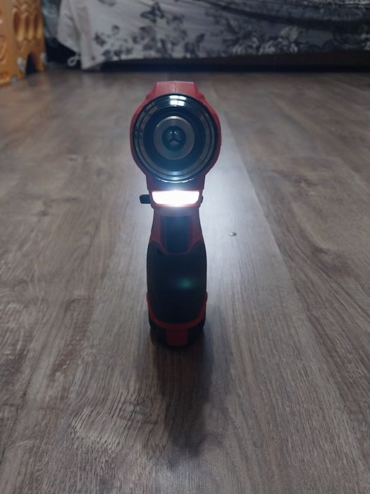 Дрель-шуруповёрт Devon 5208