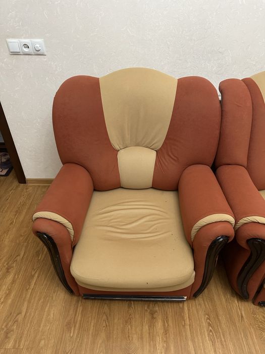 Диван для хола или зала