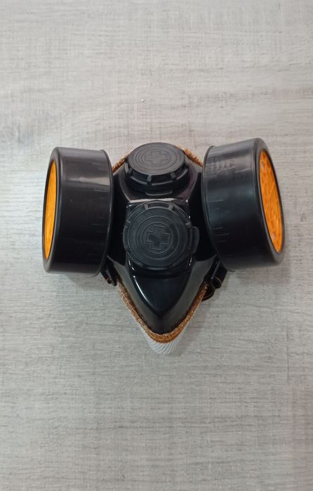 Респиратор маска с угольной фильтром