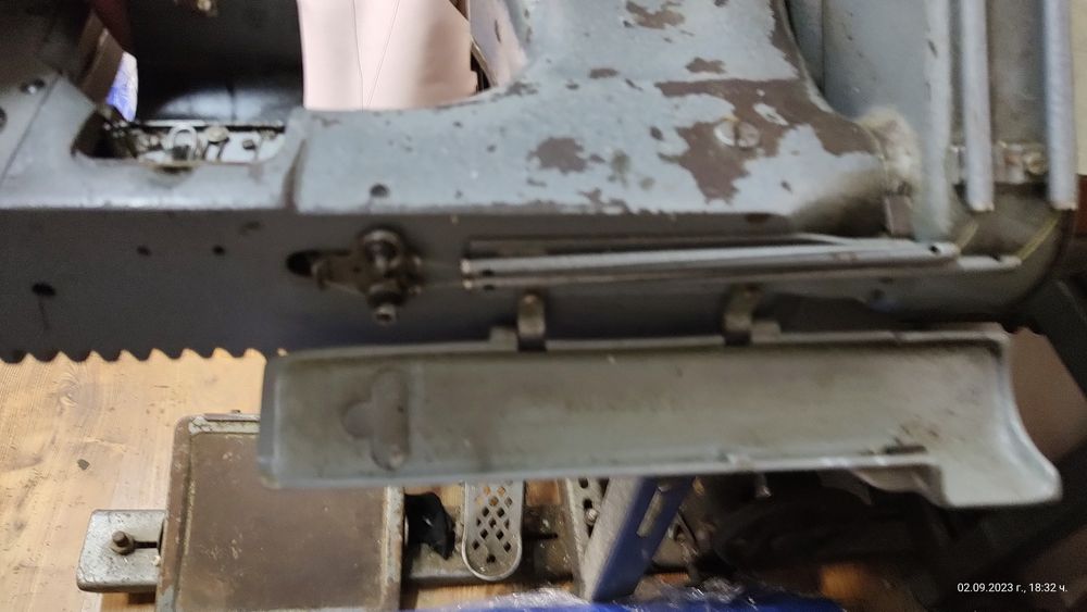 Двуиглова шевна машина Singer (ризарка)