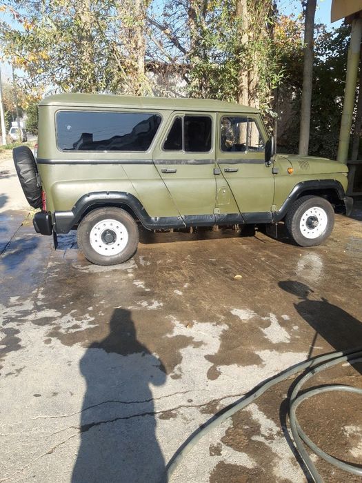 Uaz bars  yil 2004