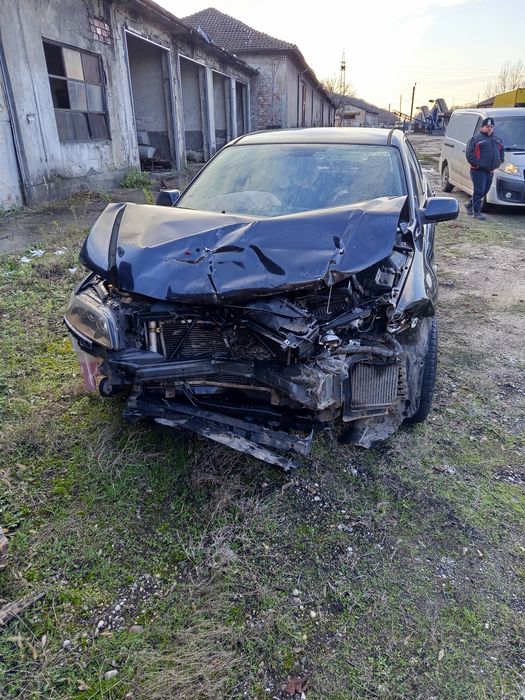 Мазда 6 цяла за части 2006 143к.